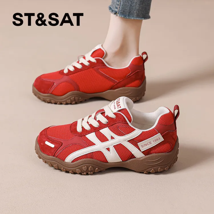 星期六爆款红色巨好看德训鞋女2026新款春季时尚休闲鞋厚底阿甘鞋