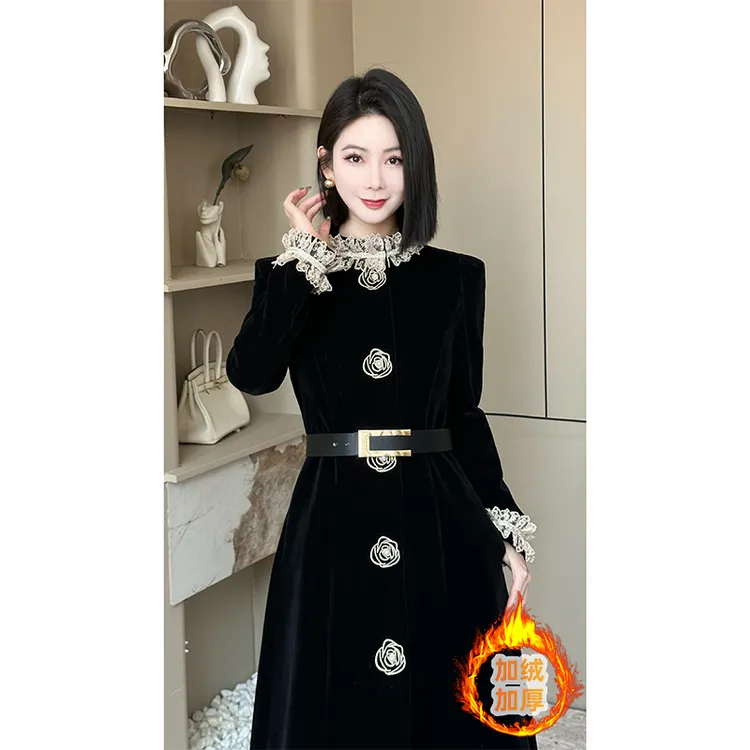 格娜【圆舞曲】新款法式花边冬季加绒厚款风衣轻奢中长款修身风衣裙