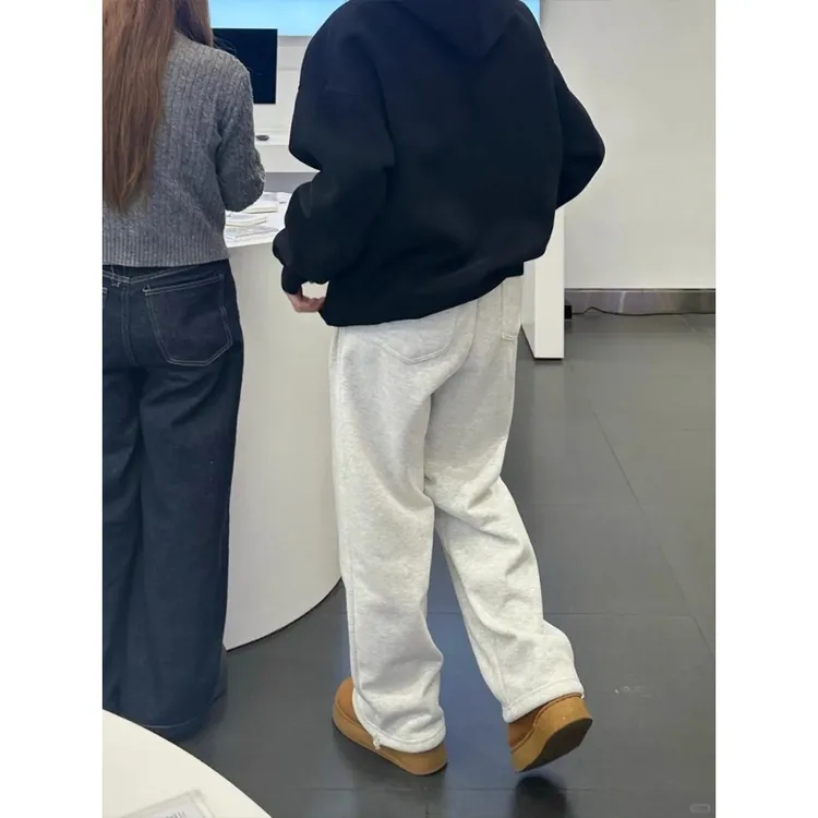 米白色糯米加绒运动卫裤大码女装秋冬宽松休闲直筒阔腿梨形报恩裤