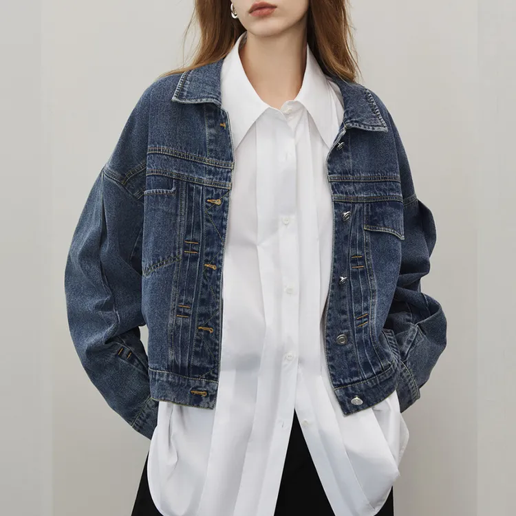 十一家设计感不对称牛仔短外套女2025春装新款小个子宽松时尚上衣