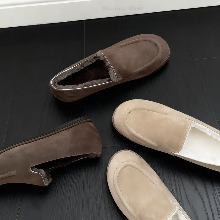 HUSSLOVE 头层牛皮/羊翻毛·跟高2CM·复古圆头一脚蹬懒人乐福鞋