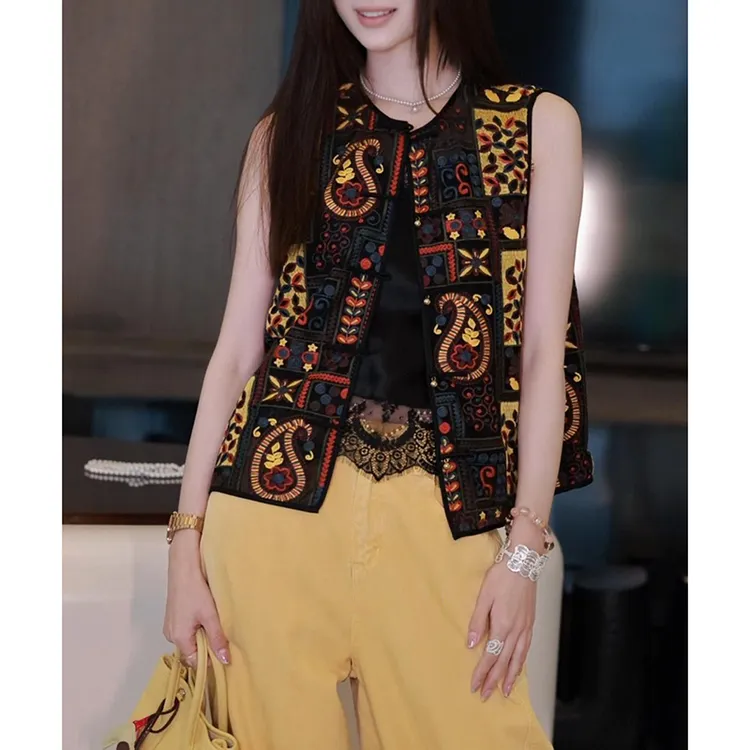 新中式国风女装盘扣上衣2025春夏新款洋气衣服腰果花重工刺绣马甲