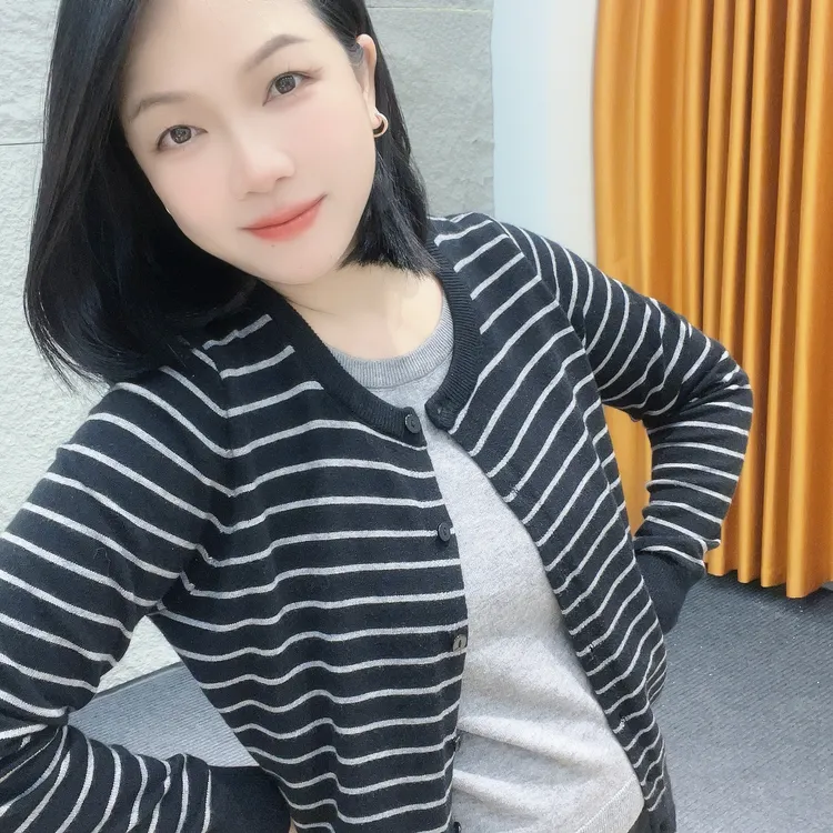 5616A秋冬季厚款假两件套法式条纹女毛针织衫百搭长袖秋季条纹款