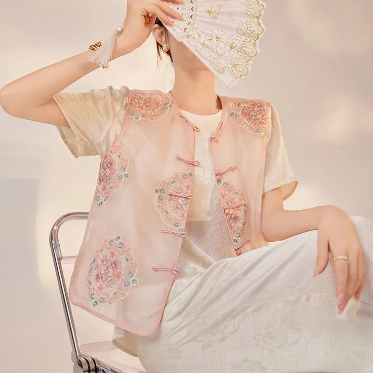 2025夏季新款轻薄马甲新中式盘扣高端设计刺绣桑蚕丝上衣女 M6031