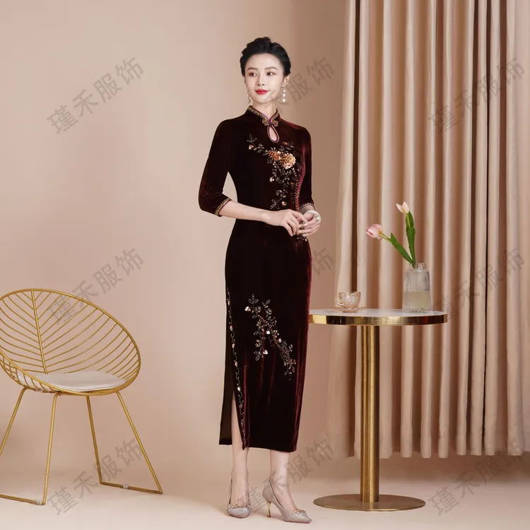 【长款】高贵显瘦钻石绒喜婆婆国风中长款大码走秀修身旗袍复古2025