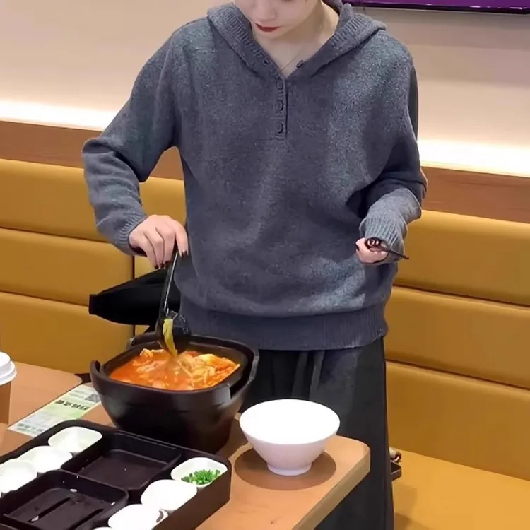 韩系宽松连帽针织衫秋冬新款胖MM大码女装慵懒风毛衣内搭打底上衣