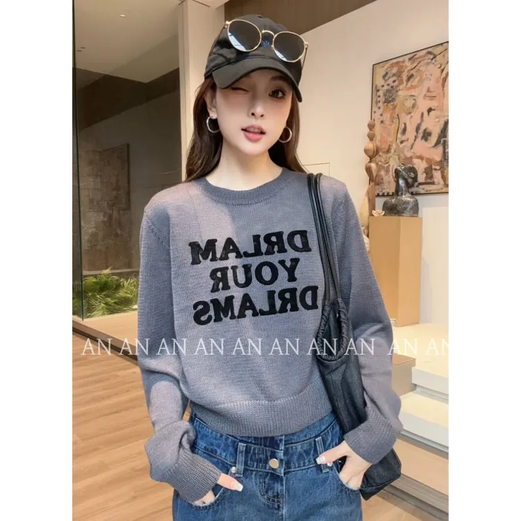 C08295秋季洋气减龄小众宽松日常通勤圆领字母针织衫