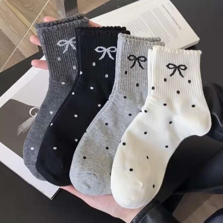 4双装花边蝴蝶结女袜秋季新款学生ins潮袜日系网红中筒袜子秋冬