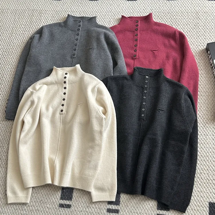 【米可家】冬季卷边半高领三角标加厚毛衣10076