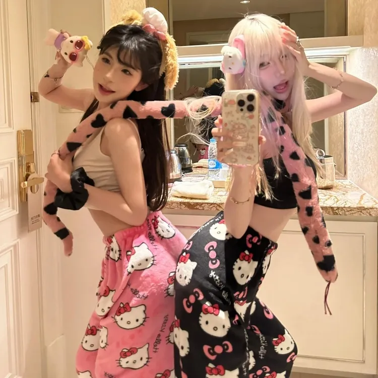 可爱Kitty睡裤女冬季珊瑚绒加厚保暖家居长裤休闲遛弯裤子可外穿