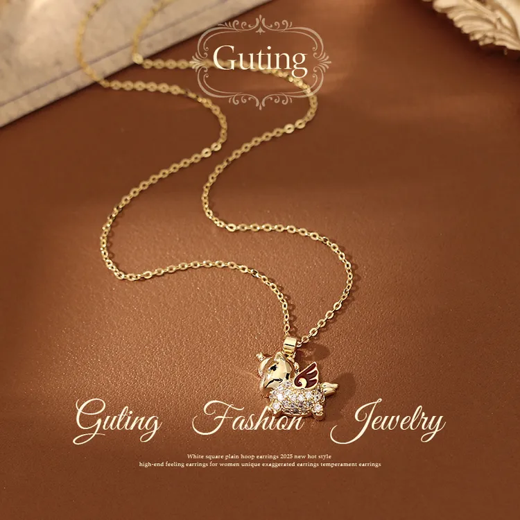 铜合金合成锆石项链 7065金色小飞马吊坠项链女秋冬高级感毛衣链