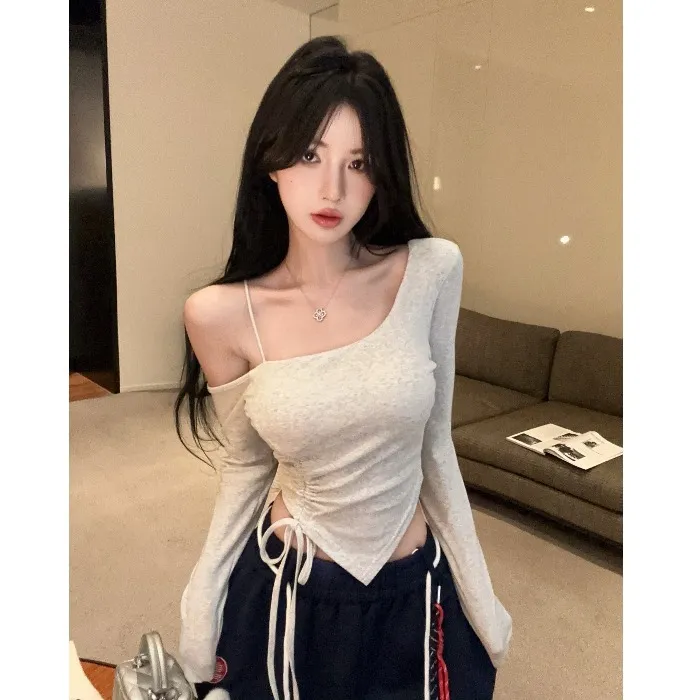 纯欲斜领不规则吊带露肩T恤女秋季设计抽绳修身收腰显瘦长袖上衣