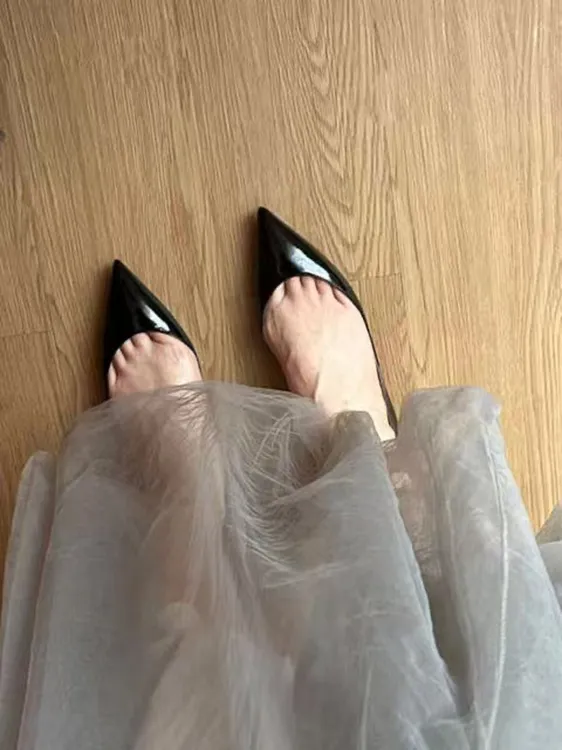 细跟浅口尖头漆皮胶粘法式单鞋黑色性感跟鞋平底百搭时尚夏季包头