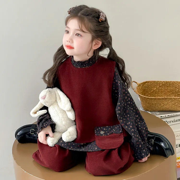 服装2025年款秋季简约衣服独特洋气时髦女童童装碎花秋季碎花时髦