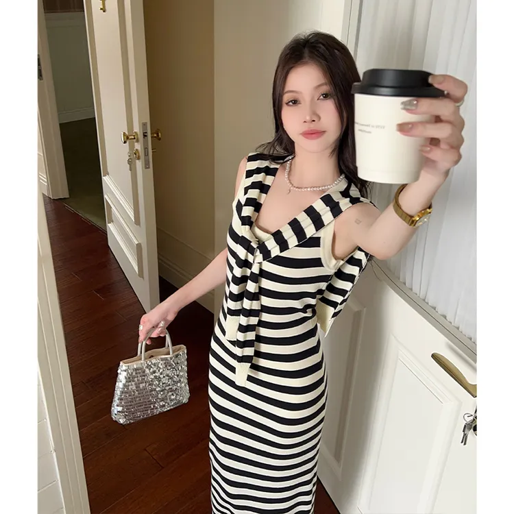 夏季穿搭一整套波西米亚海边气质条纹收腰拖地连衣裙子两件套装女