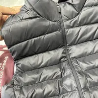 B百搭简约基础款马甲