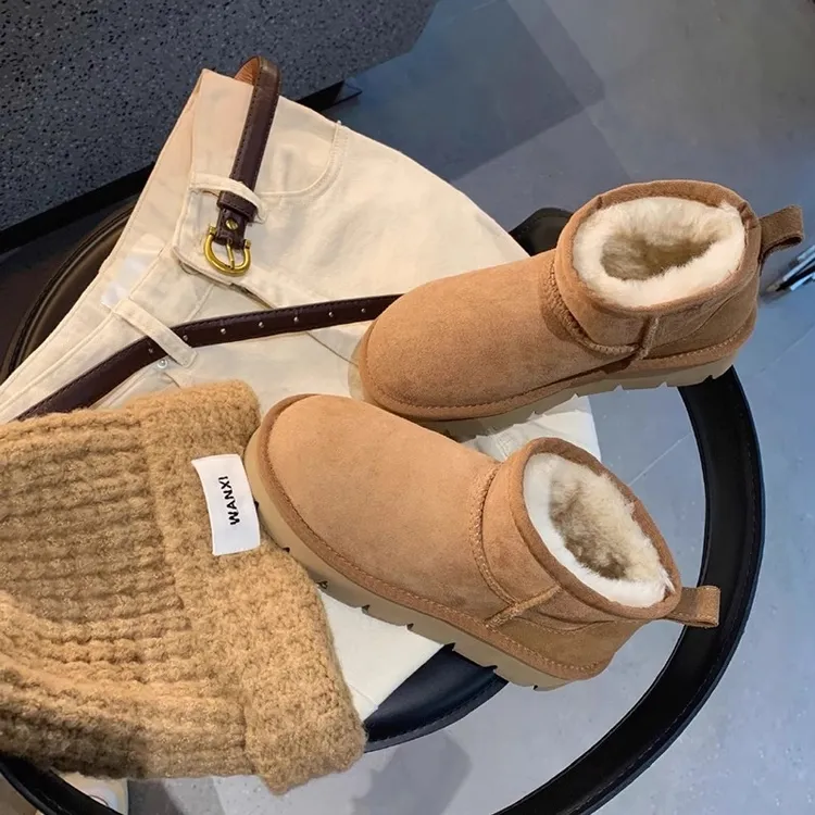 时尚休闲真皮雪地靴女冬季新款懒人棉鞋保暖加绒真皮短靴