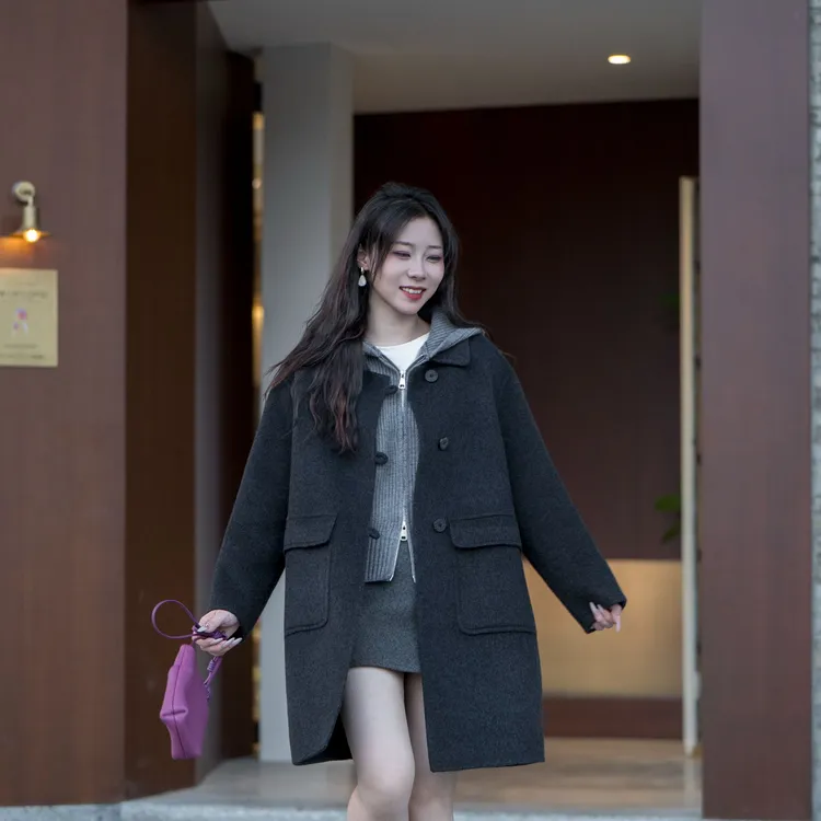 2025秋冬新款气质小个子宽松中长款娃娃领显高大衣两件套19115