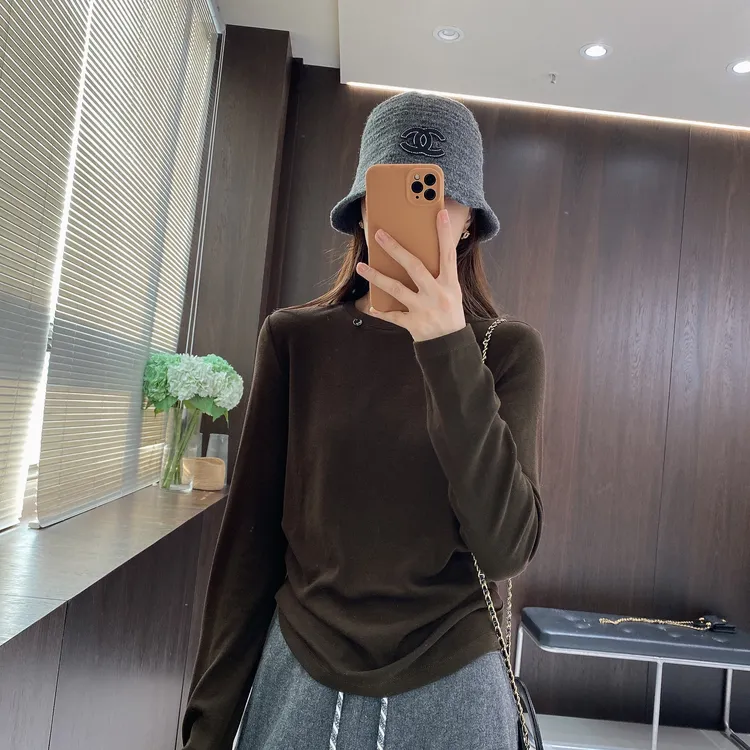 IMFLY金小金自制女装 薄绒T恤DYW9971秋冬装饰扣简约纯色内搭T恤