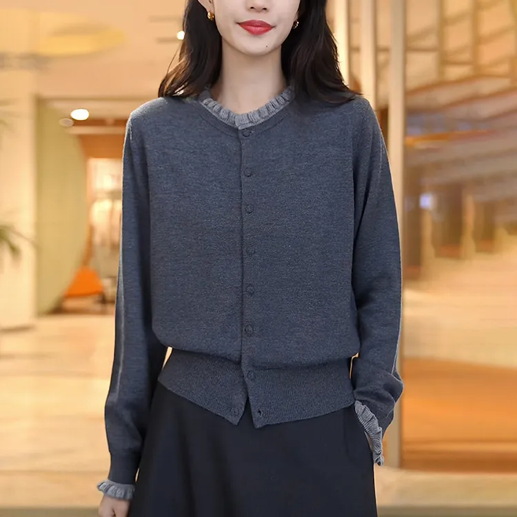 2025秋季深灰色毛衣外套女高级感洋气减龄显瘦木耳边针织开衫上衣