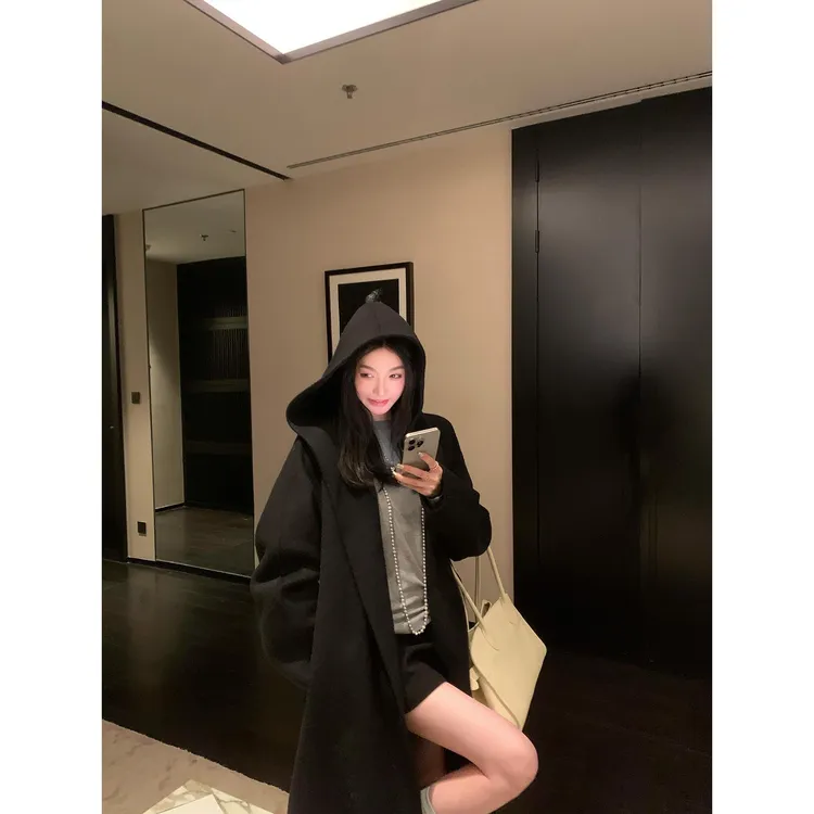 区区欧阳 羊毛双面呢大衣女冬季新款高级感呢子长款连帽毛呢外套