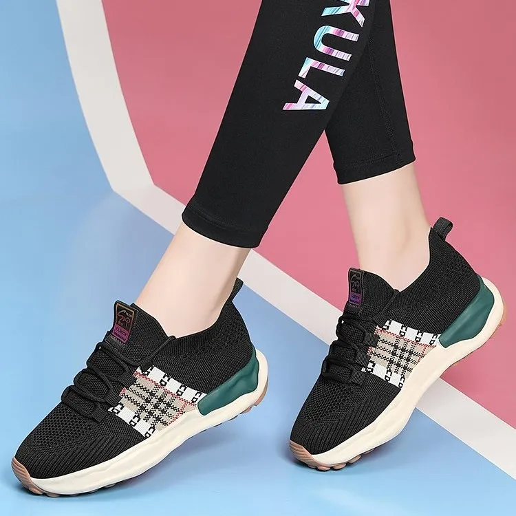 老北京布鞋女款春夏季舒适软底妈妈鞋轻便防滑飞织透气网面运动鞋