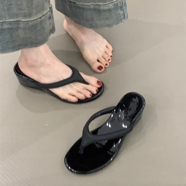 网红人字拖女夏季外穿韩系休闲厚底增高凉拖鞋法式气质坡跟高跟鞋