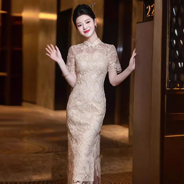 新中式订婚礼服2025新款香槟色蕾丝旗袍改良晨袍连衣裙平时可穿女