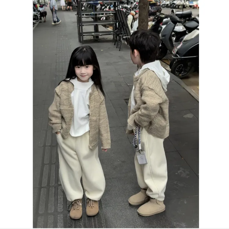 儿童套装秋冬季男女童针织线衣外套连帽打底薄绒休闲裤三件套YR