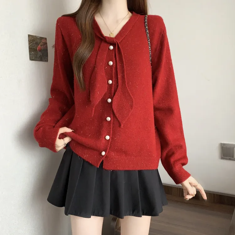 V领蝴蝶结甜美毛衣女春秋冬季外穿2025设计感红色亮丝针织衫上衣