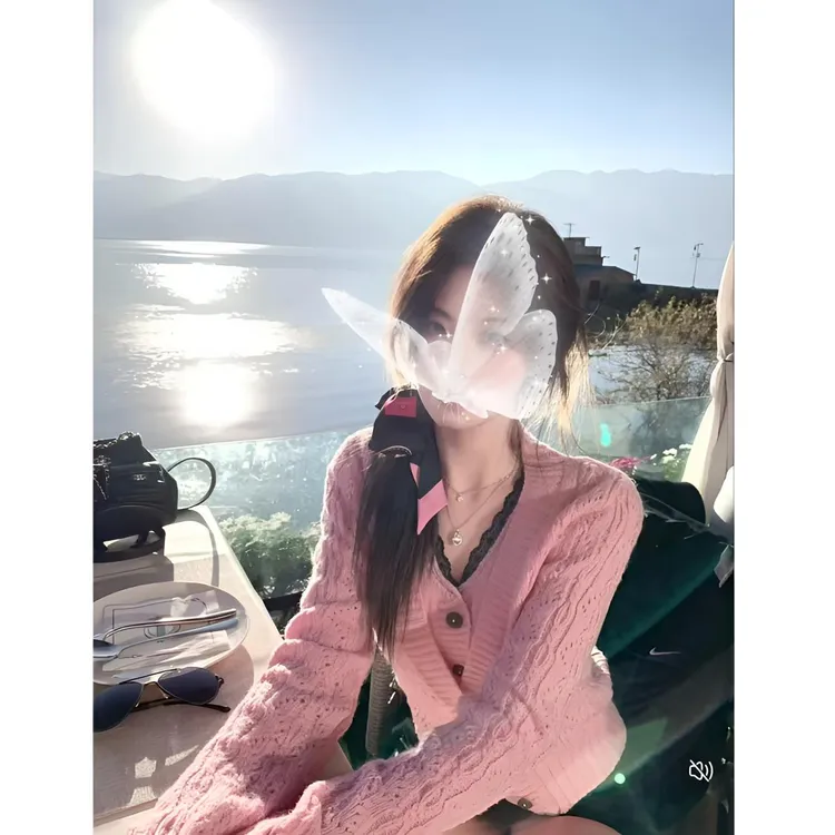 曼曼【恋爱欲野】蕾丝拼接假两件针织毛衣上衣