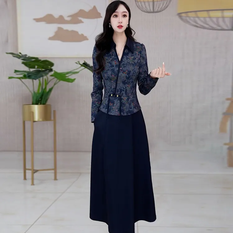 国风气质假两件连衣裙女2025年秋季新款妈妈装修身显瘦中长款裙子