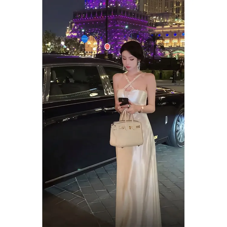 【娇贵千金】ins高级感气质名媛范交叉领收腰吊带连衣裙长裙女