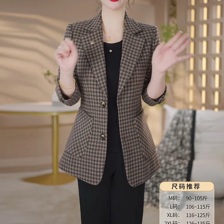 小香风西装外套女春秋2025新款爆款高级感洋气小个子妈妈西服上衣