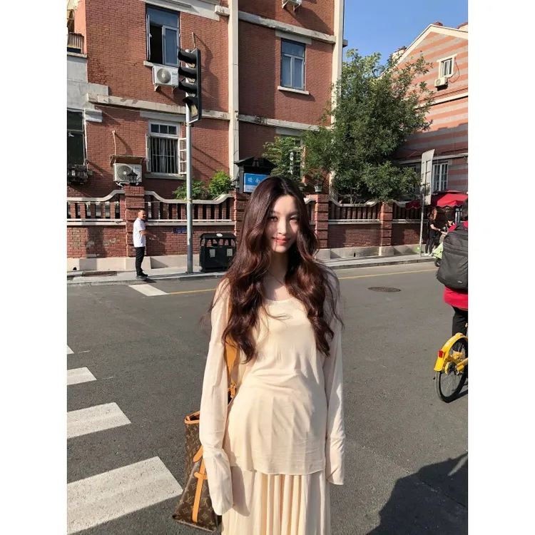 休闲套装慵懒风宽松长袖罩衫T恤女秋季穿搭高腰半身裙长裙两件套