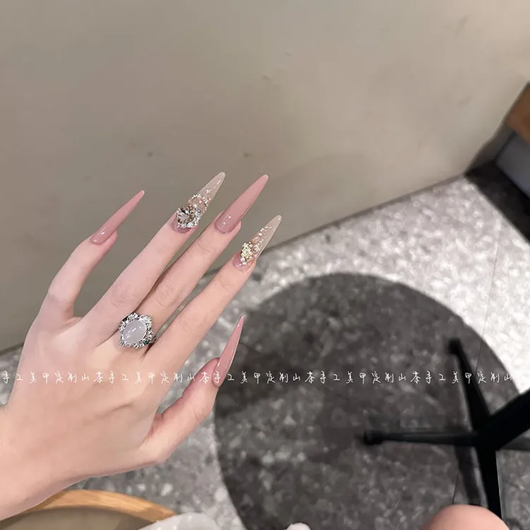 原版原创【芳华】山茶家全华钻纯手工定制穿戴甲气质显白裸色美甲