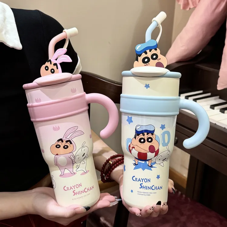蜡笔小新保温杯可爱高颜值吸管水杯316学生上学专用便携冰霸杯子