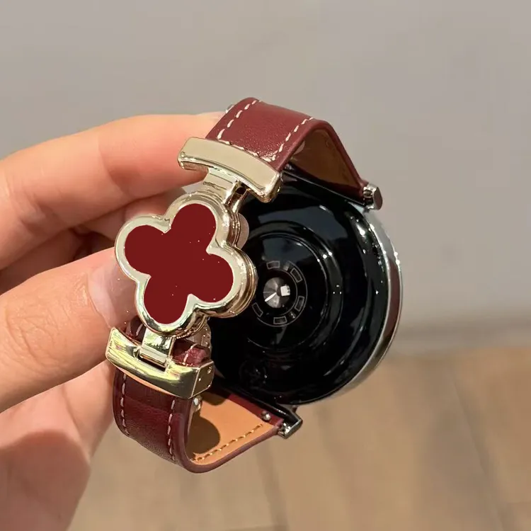 四叶草磁吸扣适用华为GT5真皮质手表表带watch3proFit3GT3GT4女士
