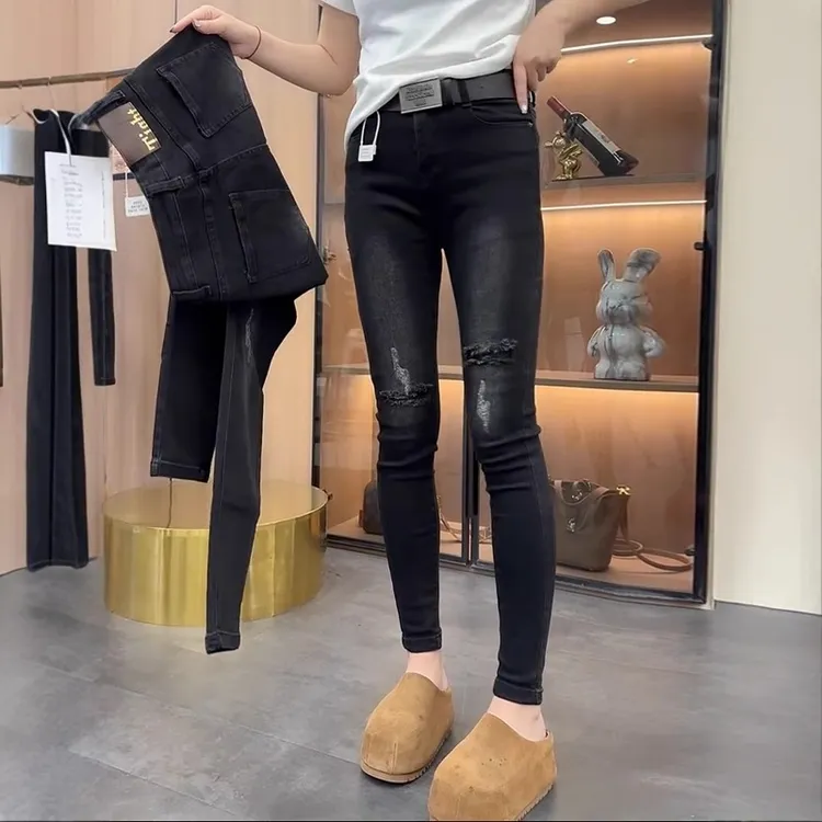 大码流行弹力修身爆款九分小脚牛仔裤春秋新款高腰显瘦铅笔裤子女