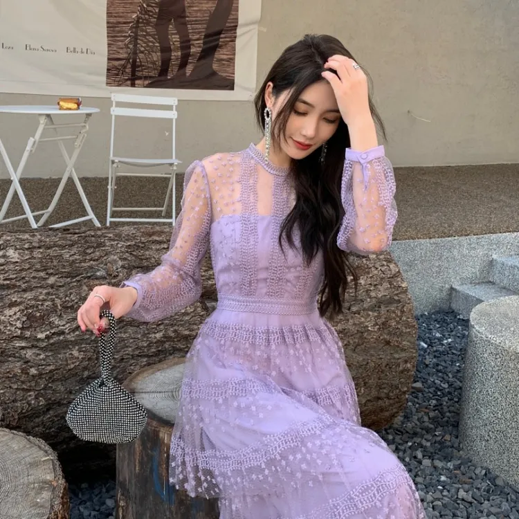 小而M2025新品设计感别致气质优雅迷人网纱刺绣性感透视露背长裙