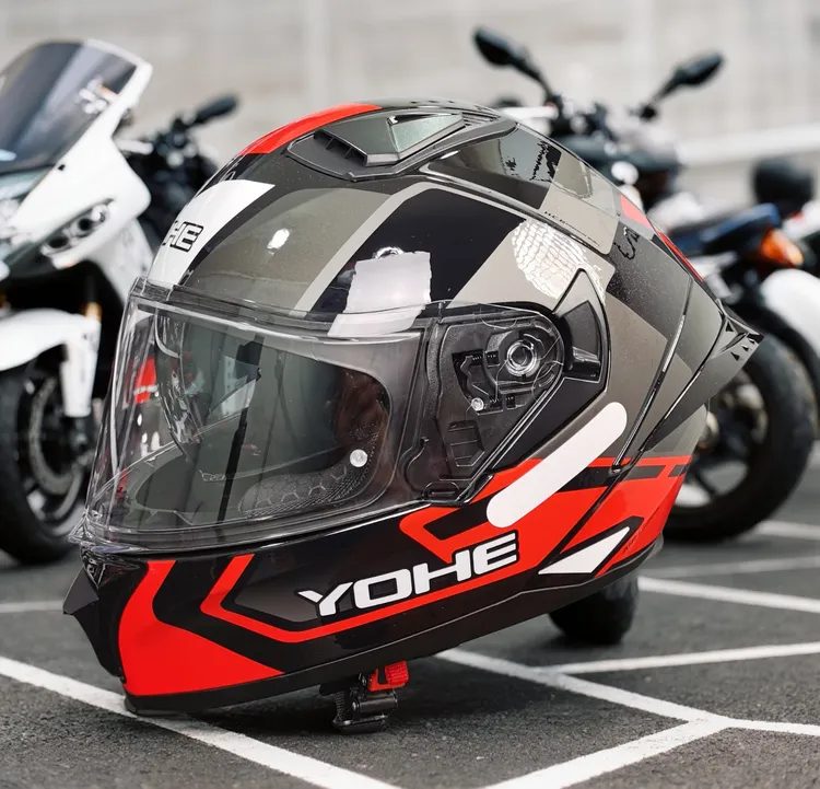 Y80双镜片机车全盔男女通用四季摩托机车骑行头盔防护安全盔