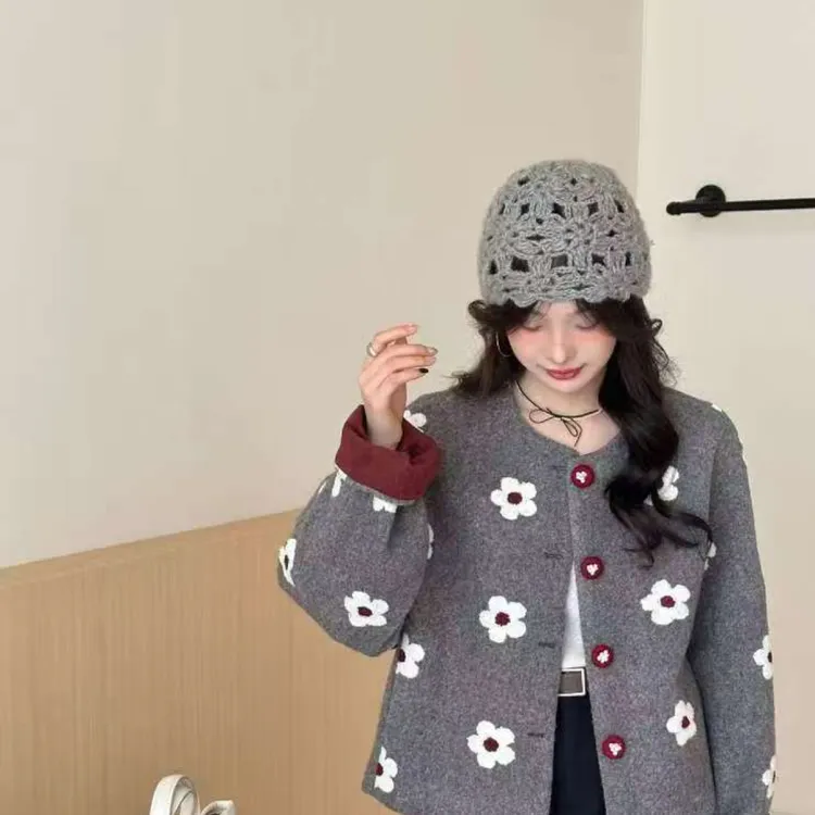 复古花朵刺绣毛呢短外套女2025秋冬新款韩系甜美宽松圆领小个子
