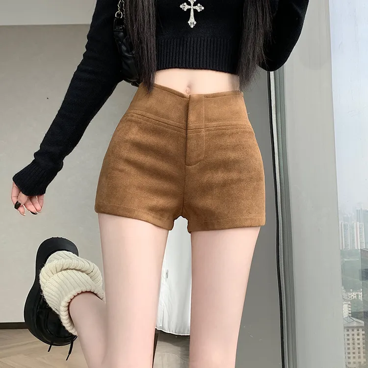 复古咖色鹿皮绒阔腿短裤女2025新款冬季美式辣妹a字高腰外穿靴裤