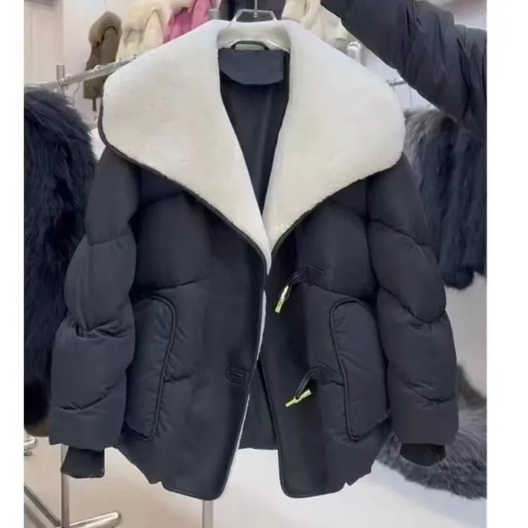 时尚翻领长袖拼接宽松休闲加厚保暖女士秋冬外套