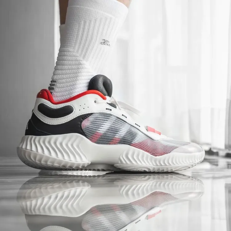 Adidas阿迪达斯正品PRO VENTILATE篮球鞋运动鞋男低帮实战 JH5837