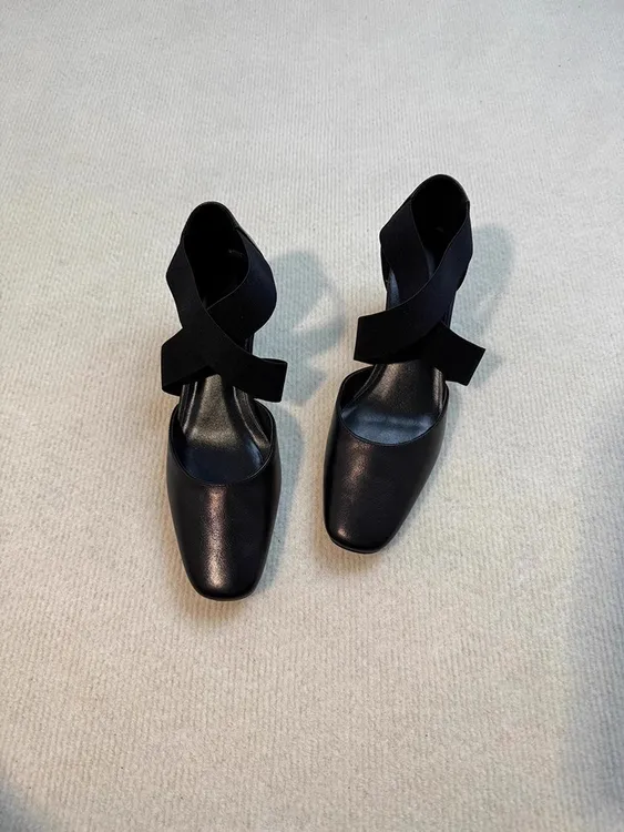 复古百搭芭蕾舞高跟鞋子女2025年新款粗跟交叉带中空休闲包头凉鞋