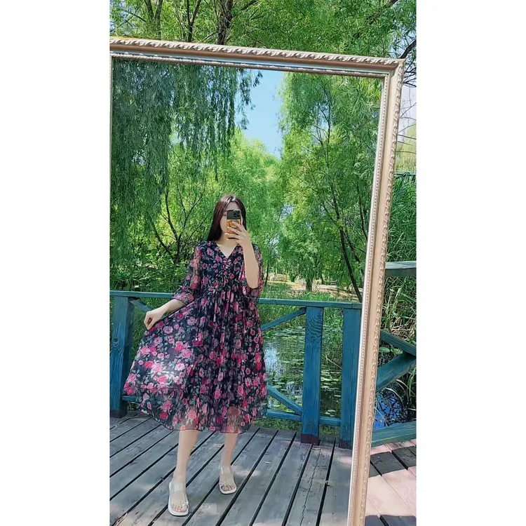 夏季印花连衣裙抽绳收腰设计法式复古气质长裙大摆显瘦遮肉连衣裙