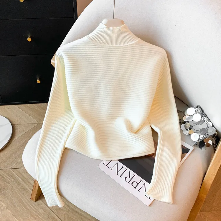 韩系设计感半高领蝙蝠袖毛衣女2026新款秋冬温柔风小众内搭针织衫