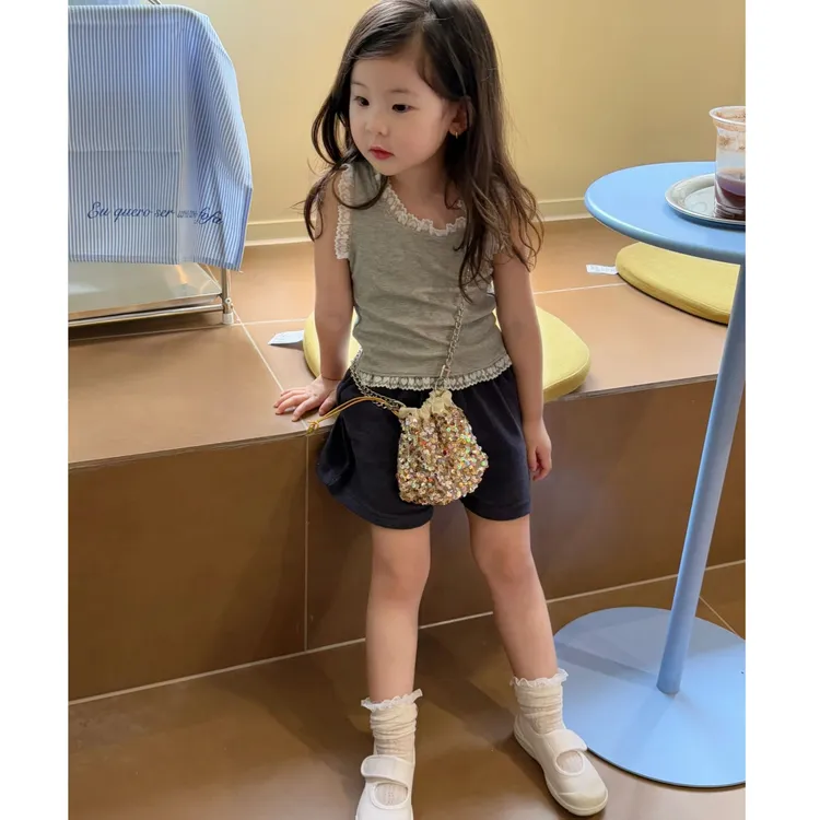 壹妈可爱萌娃穿搭女童2025夏装新款洋气花边背心短裤韩版女宝套装
