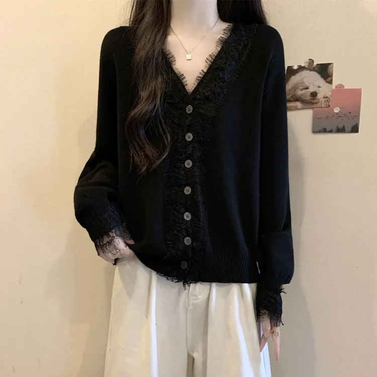 大码女装遮肚子蕾丝拼接V领针织开衫女秋冬胖mm显瘦宽松毛衣上衣